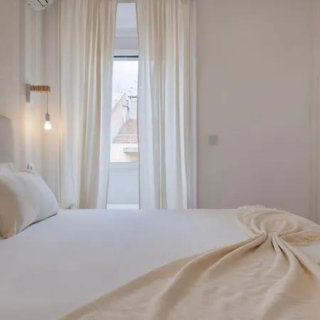 Daire Campo De Ourique Charm By Lovelystay Lisboa